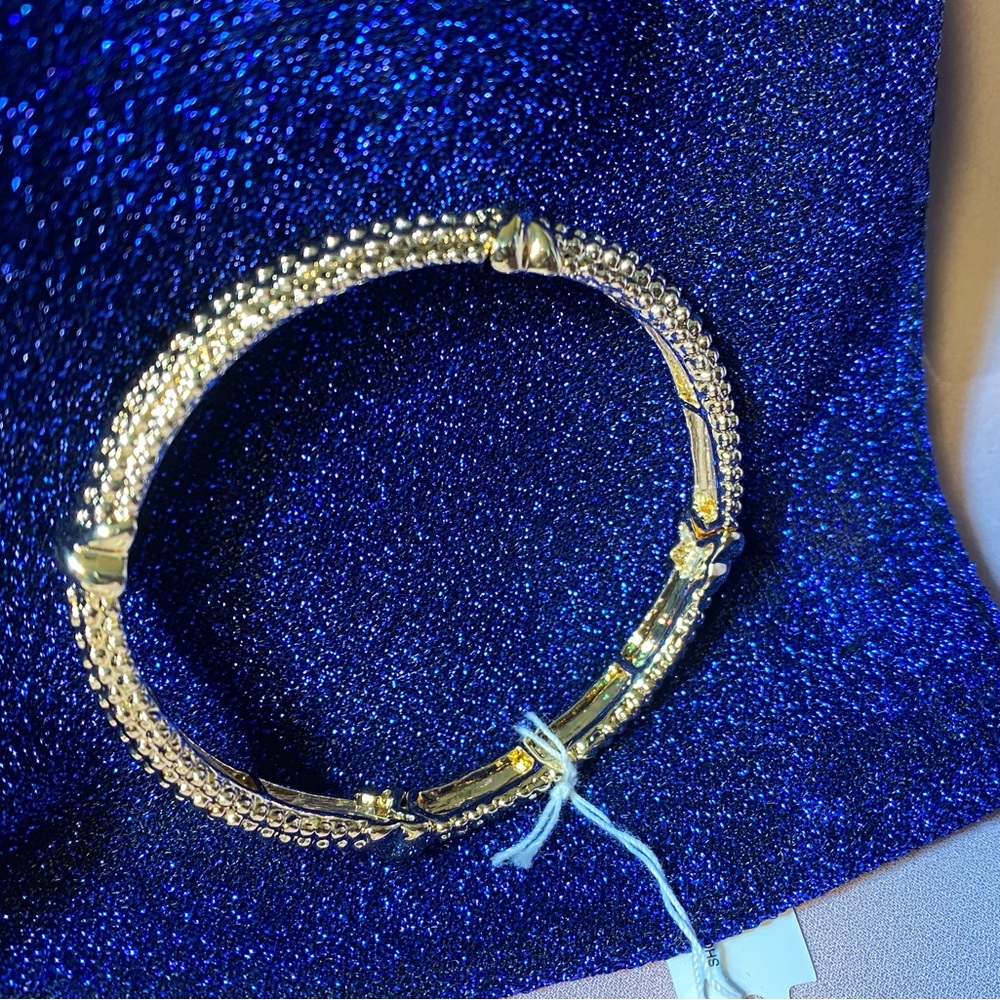 NWT 💎 SIMPLE AND SEXY GOLD RICA BEVELED BRACELET NWT GIFT - Picture 5 of 11